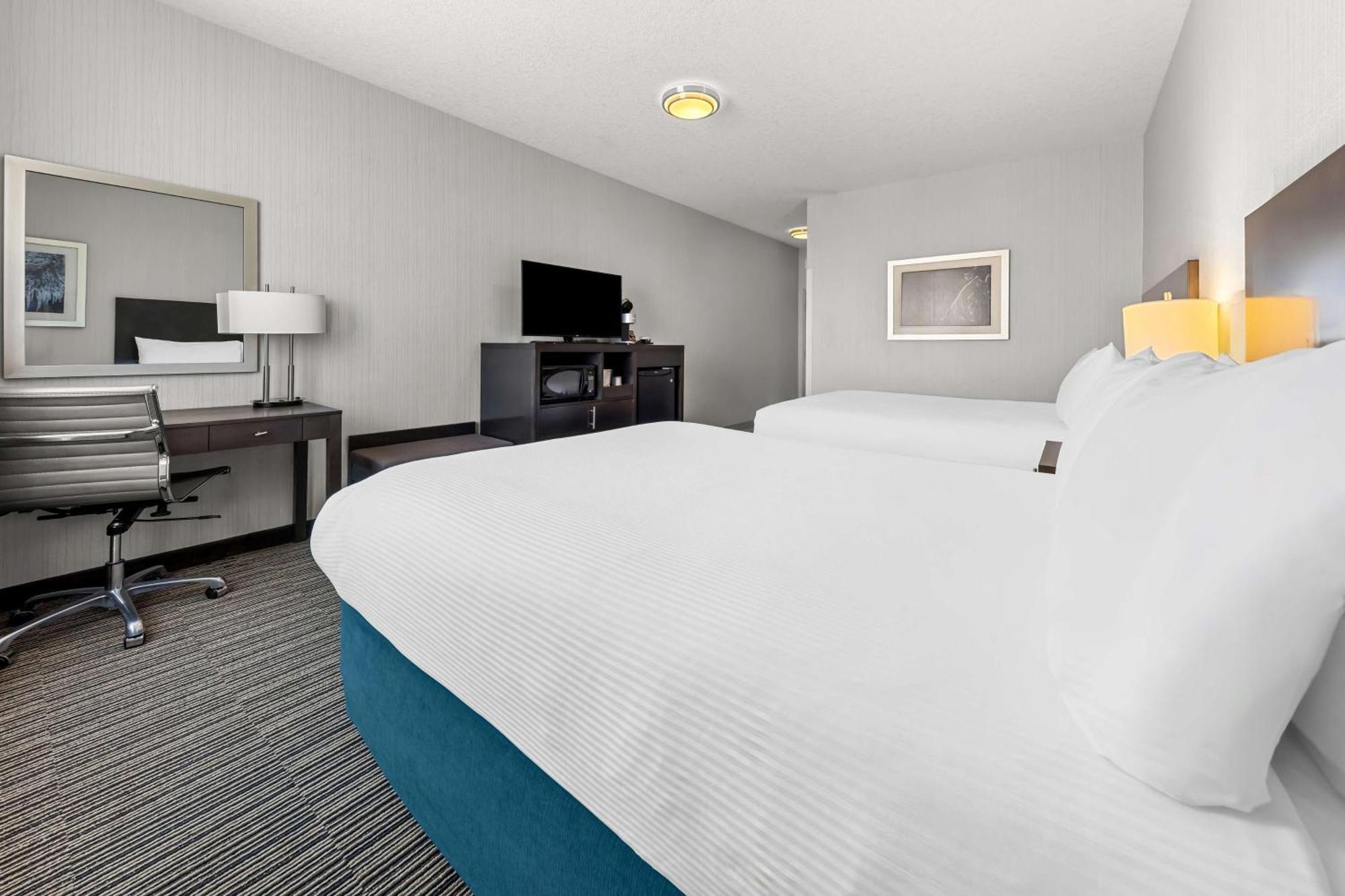 Best Western Plus Airdrie Gateway Exterior foto